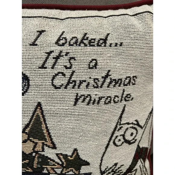 Maxine Tapestry Pillow Shoebox Hallmark classic Christmas miracle‎ throw pillow - Picture 3 of 5